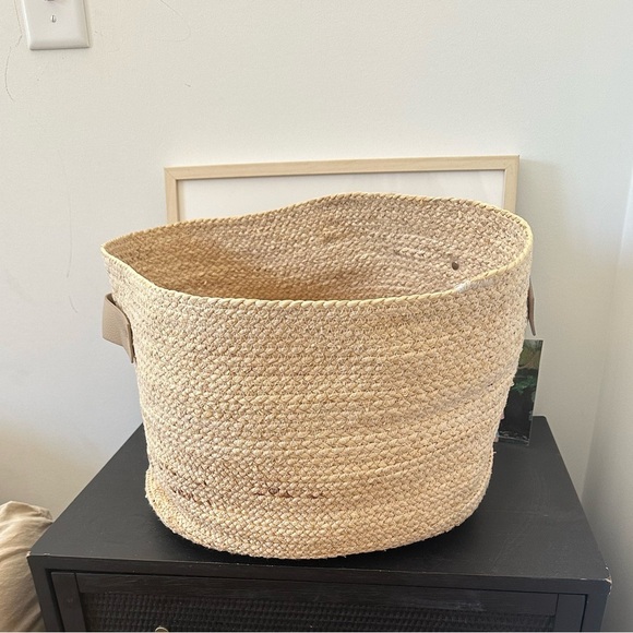 Natural Woven Storage Basket - Picture 1 of 3
